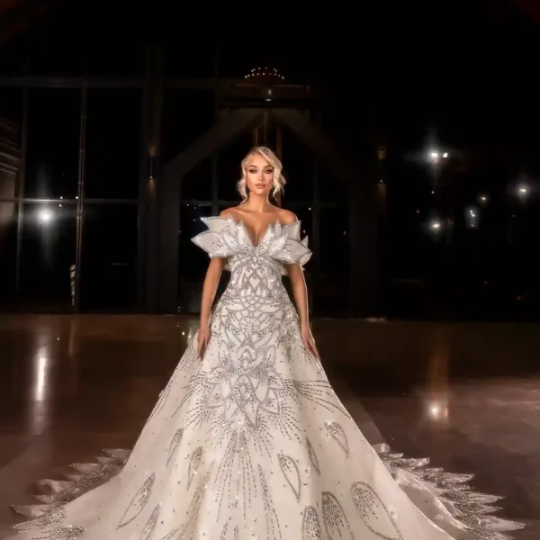 Flora Bridal Maqueen Couture wedding dess